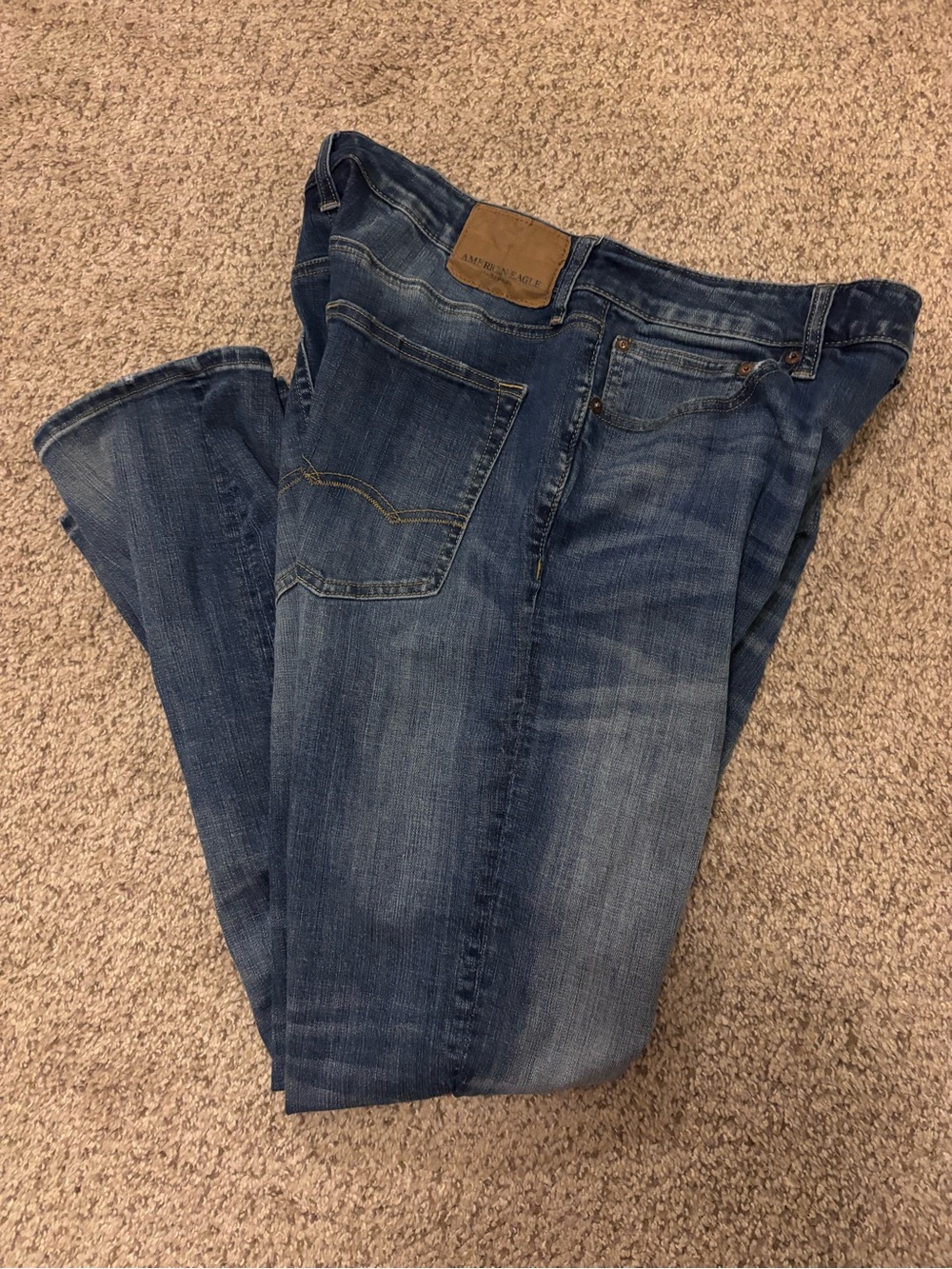 American Eagle Outfitters Men’s Medium Blue Slim Straight-Leg Jeans